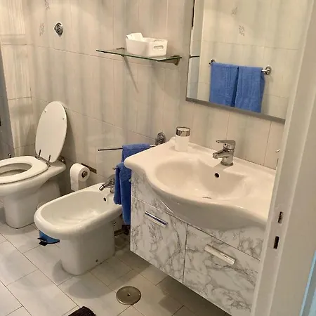 לינה וארוחת בוקר Sentiti A Casa-guest House